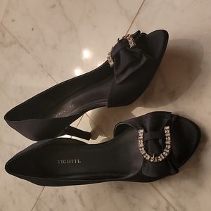 Vigotti Navy Satin Rhinestone Heels | Size 8 Wms